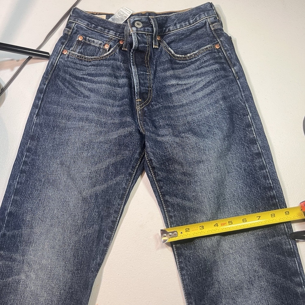 Levi's 501 Women's  Original 26x32 Premium Denim Blue Jeans‎ EUC - Picture 4 of 11
